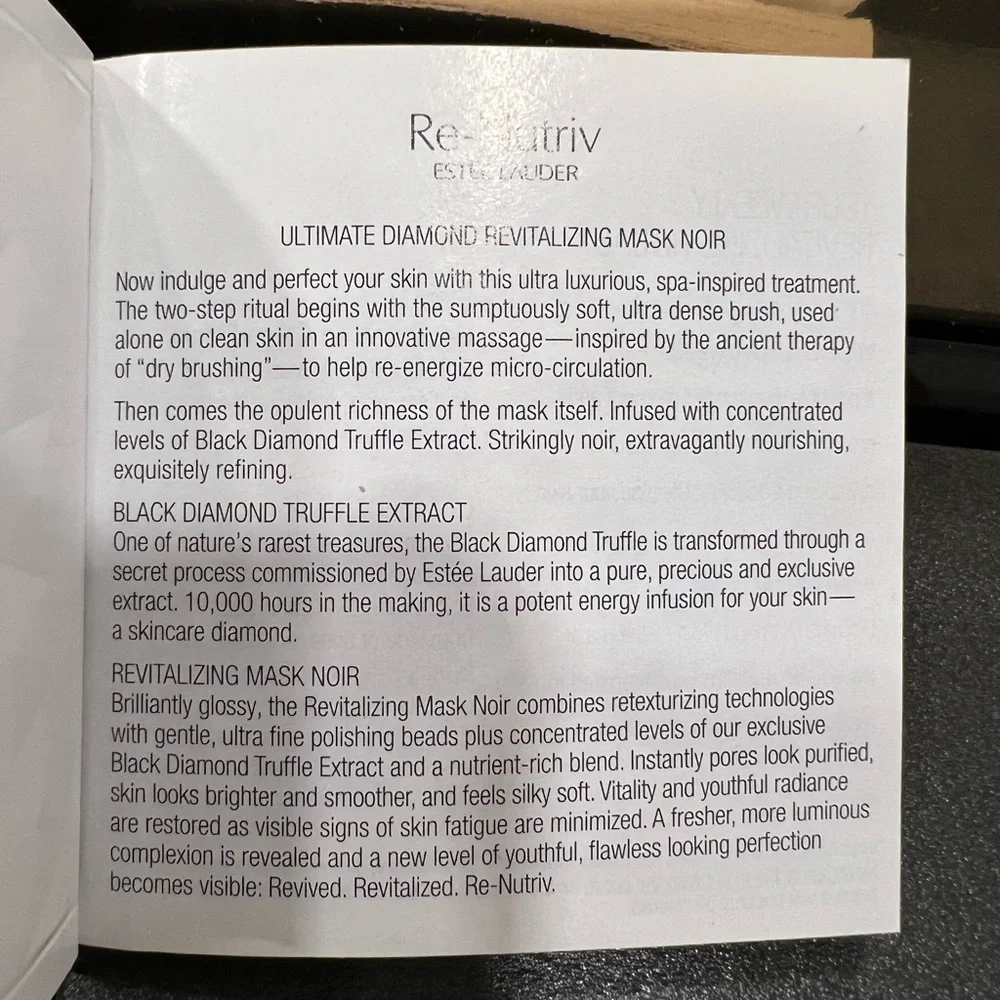 Estée Lauder Re-Nutriv Ultimate Diamond Revitalizing Mask Noir